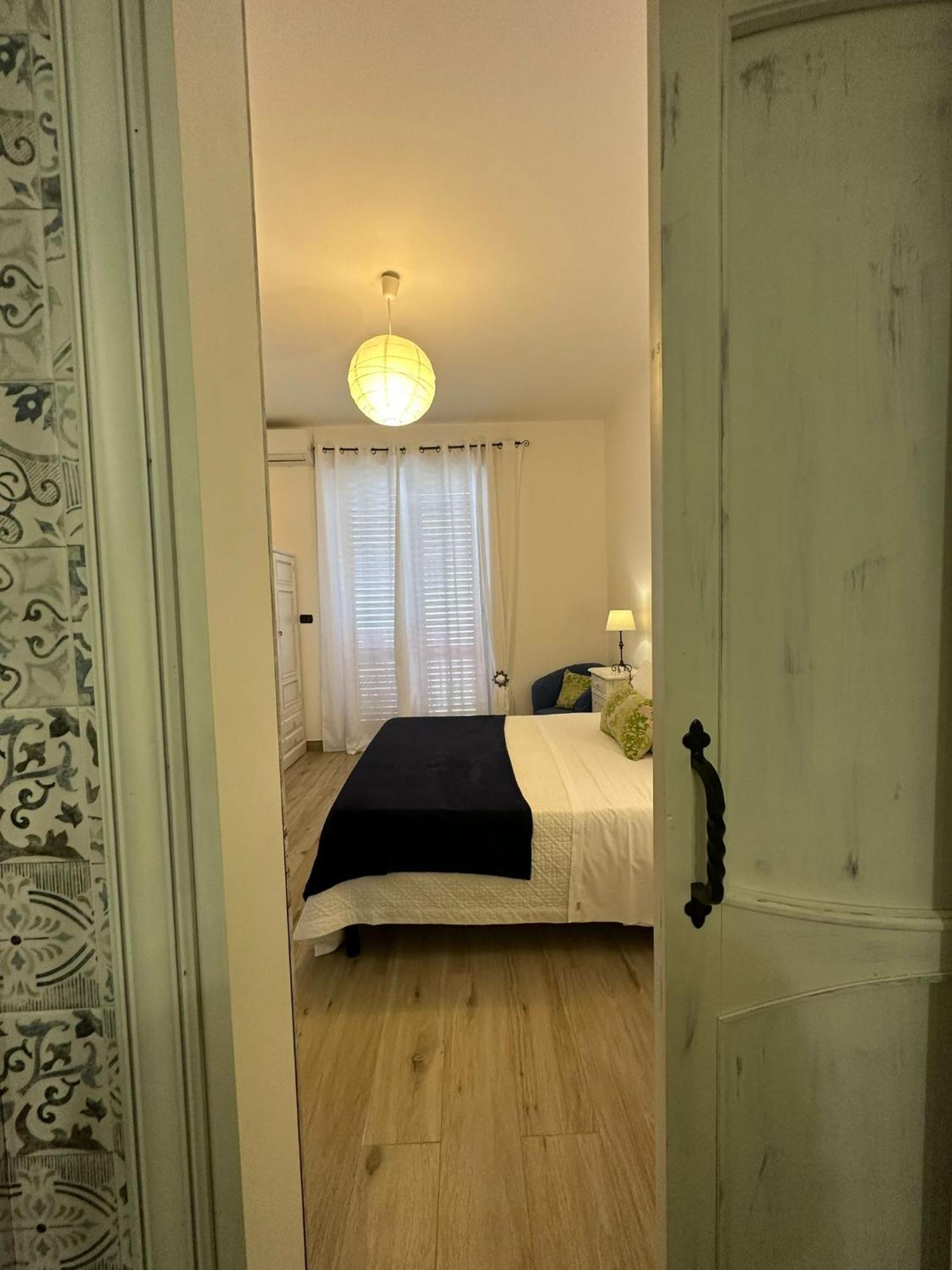 Civico 98 Hotel Milazzo Eksteriør billede